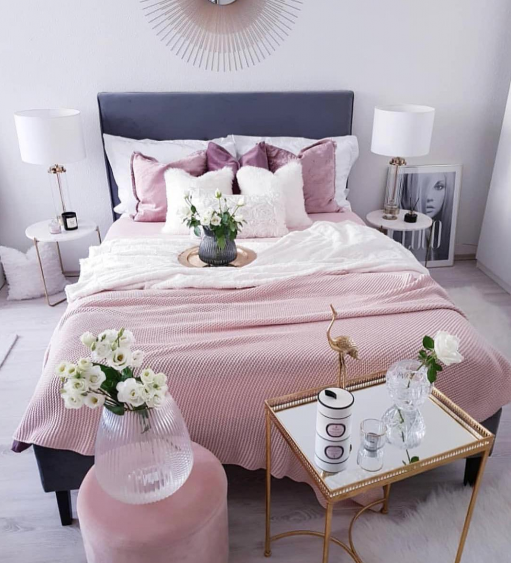Romantic Bedroom Ideas : 20 Glamorous Ideas We LOVE